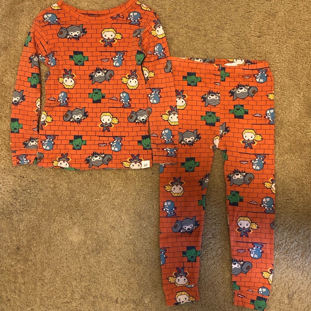 Baby Gap Marvel, avengers, pajamas size 3T
